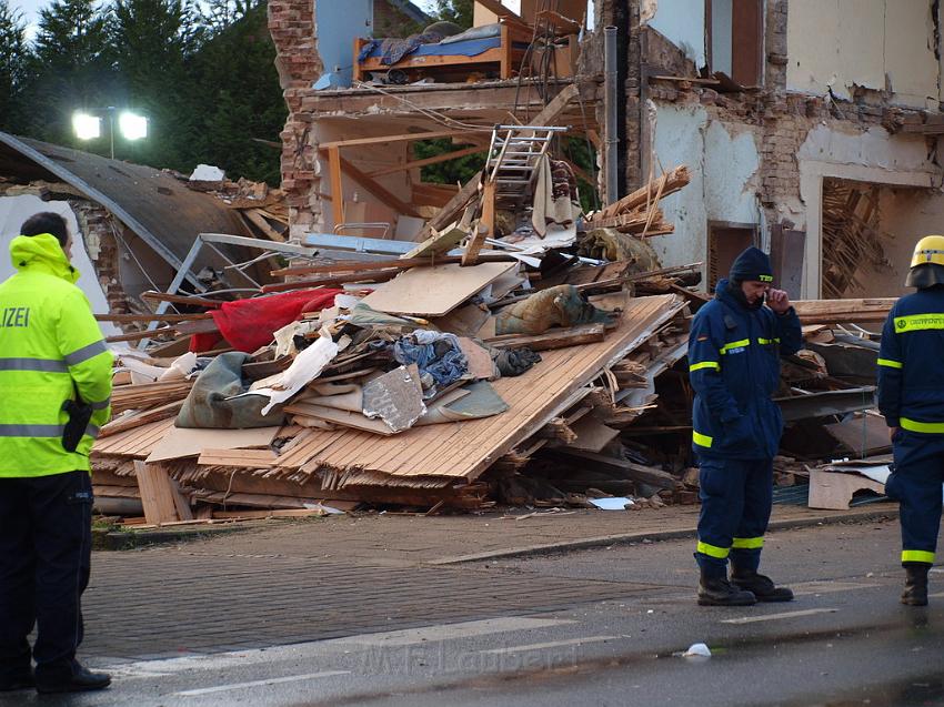 Hausexplosion Bruehl bei Koeln Pingsdorferstr P390.JPG